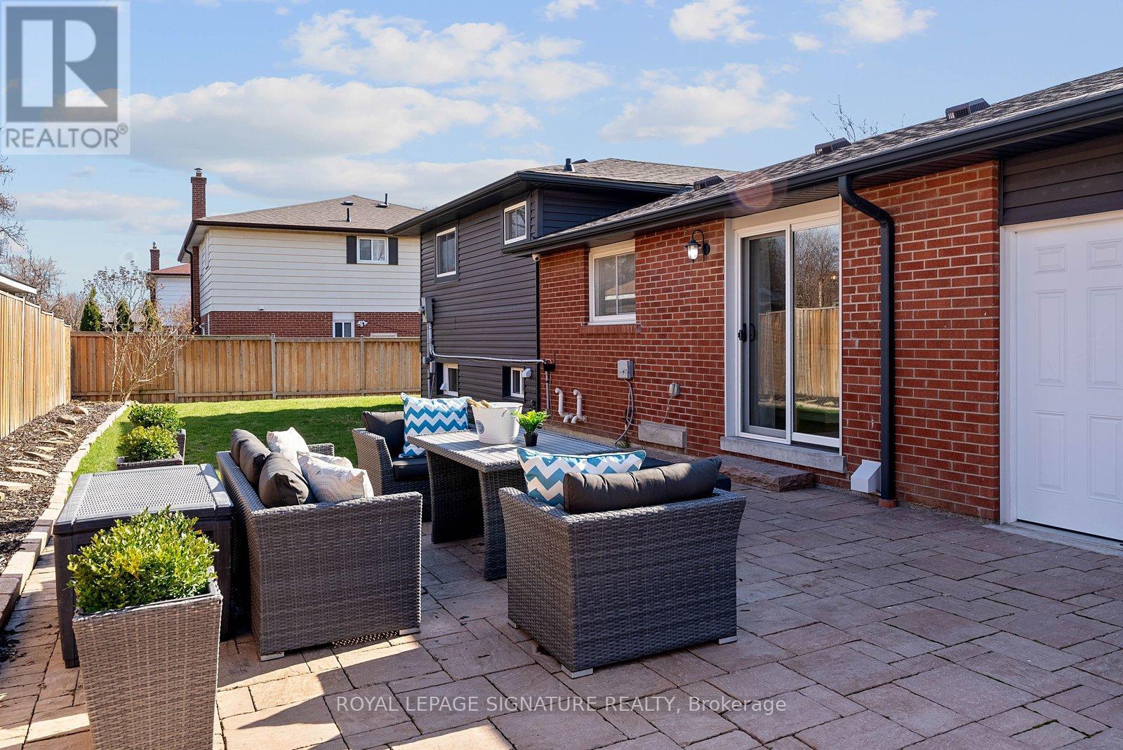 424 Lara Woods, Mississauga, Ontario  L5A 3B1 - Photo 38 - W12997496