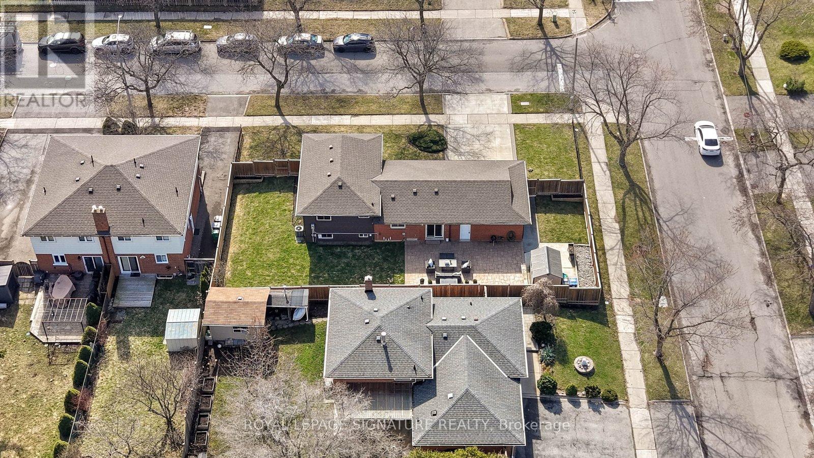 424 Lara Woods, Mississauga, Ontario  L5A 3B1 - Photo 45 - W12997496