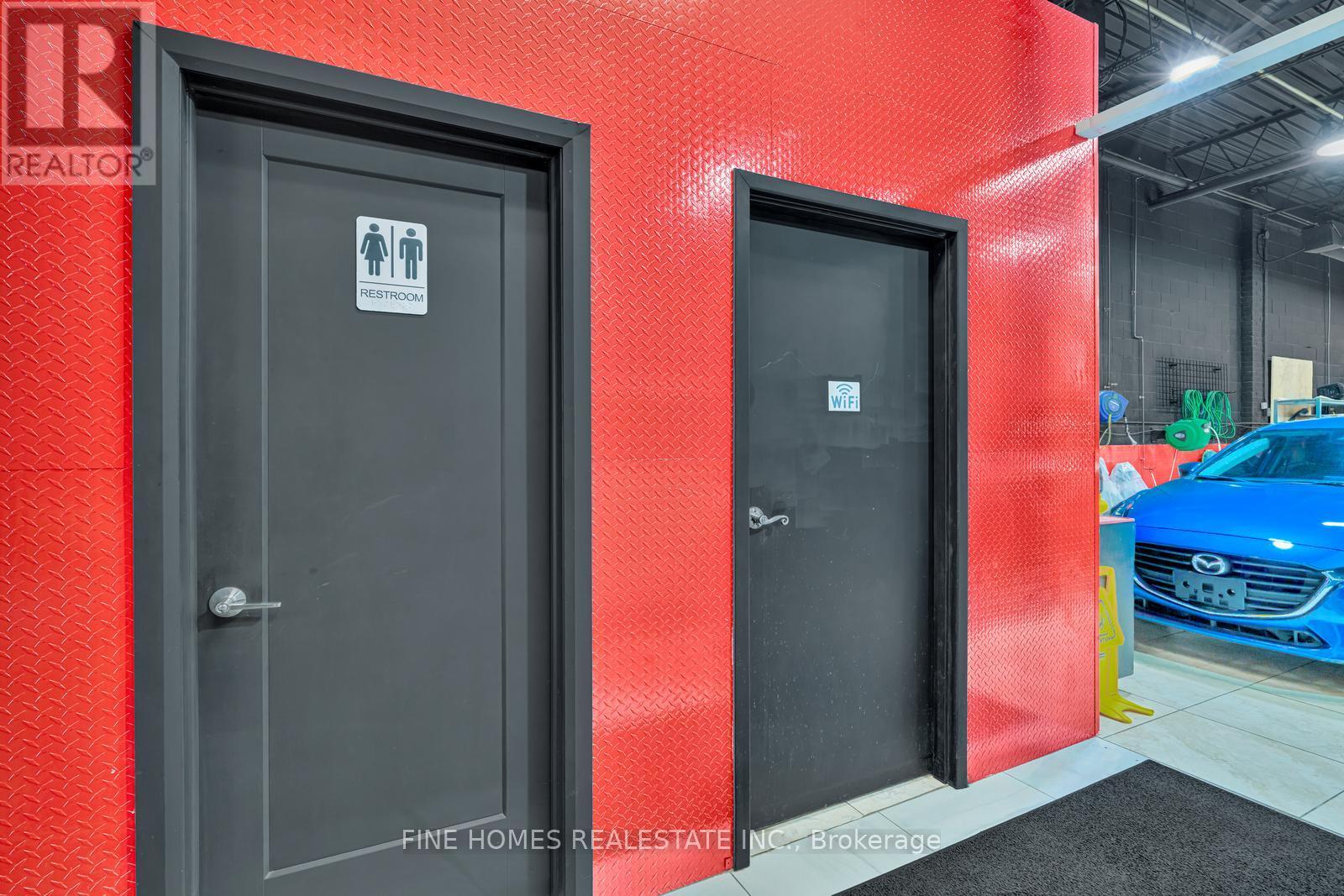 8 - 73 Alness Street, Toronto, Ontario  M3J 2H2 - Photo 12 - W12997524