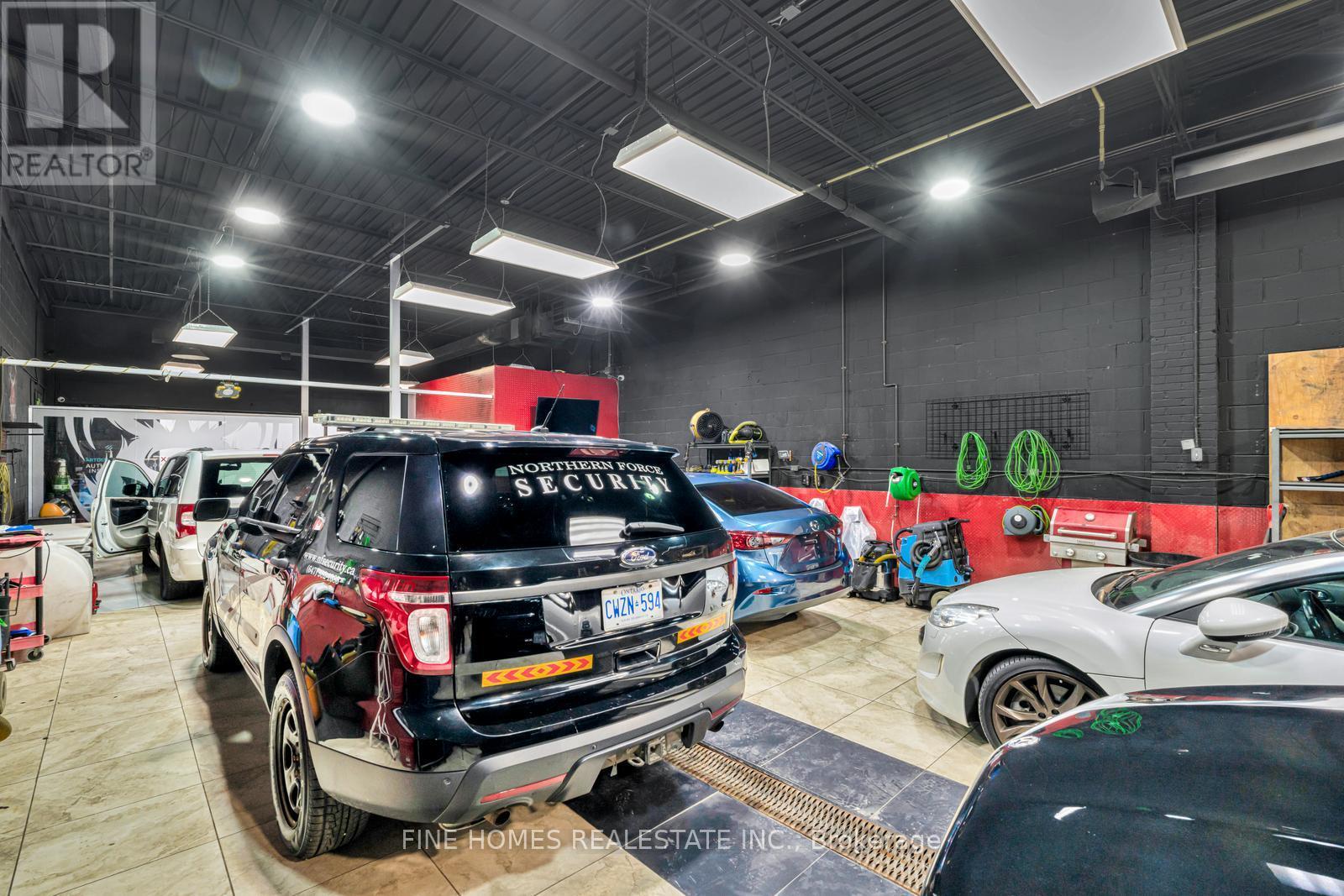 8 - 73 Alness Street, Toronto, Ontario  M3J 2H2 - Photo 21 - W12997524