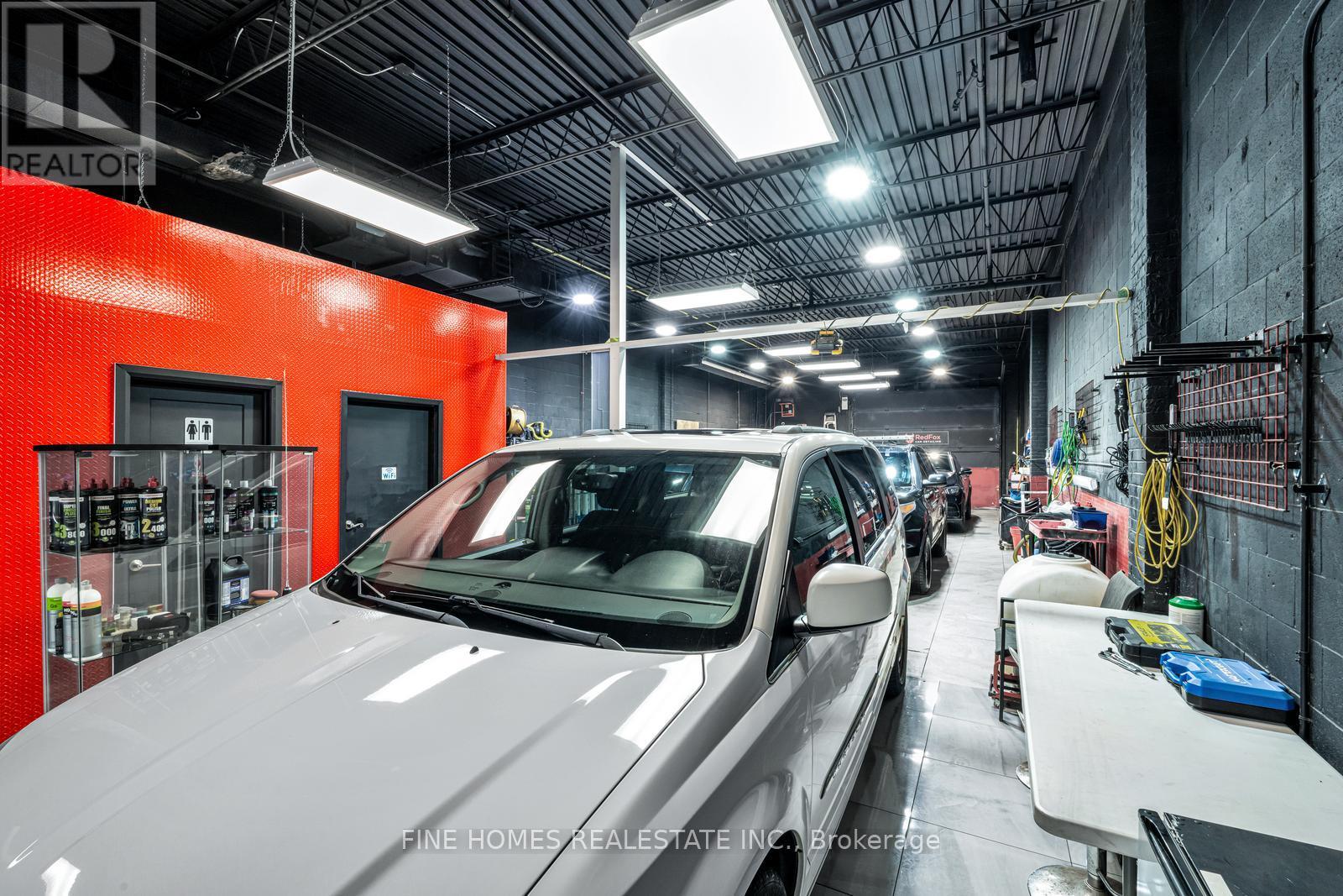 8 - 73 Alness Street, Toronto, Ontario  M3J 2H2 - Photo 23 - W12997524