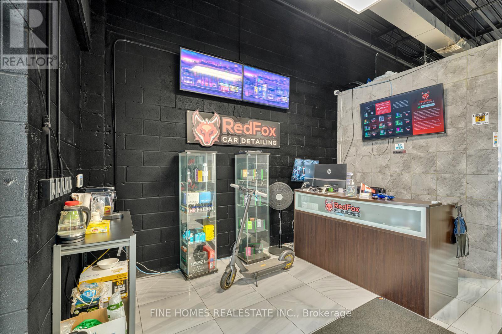 8 - 73 Alness Street, Toronto, Ontario  M3J 2H2 - Photo 3 - W12997524