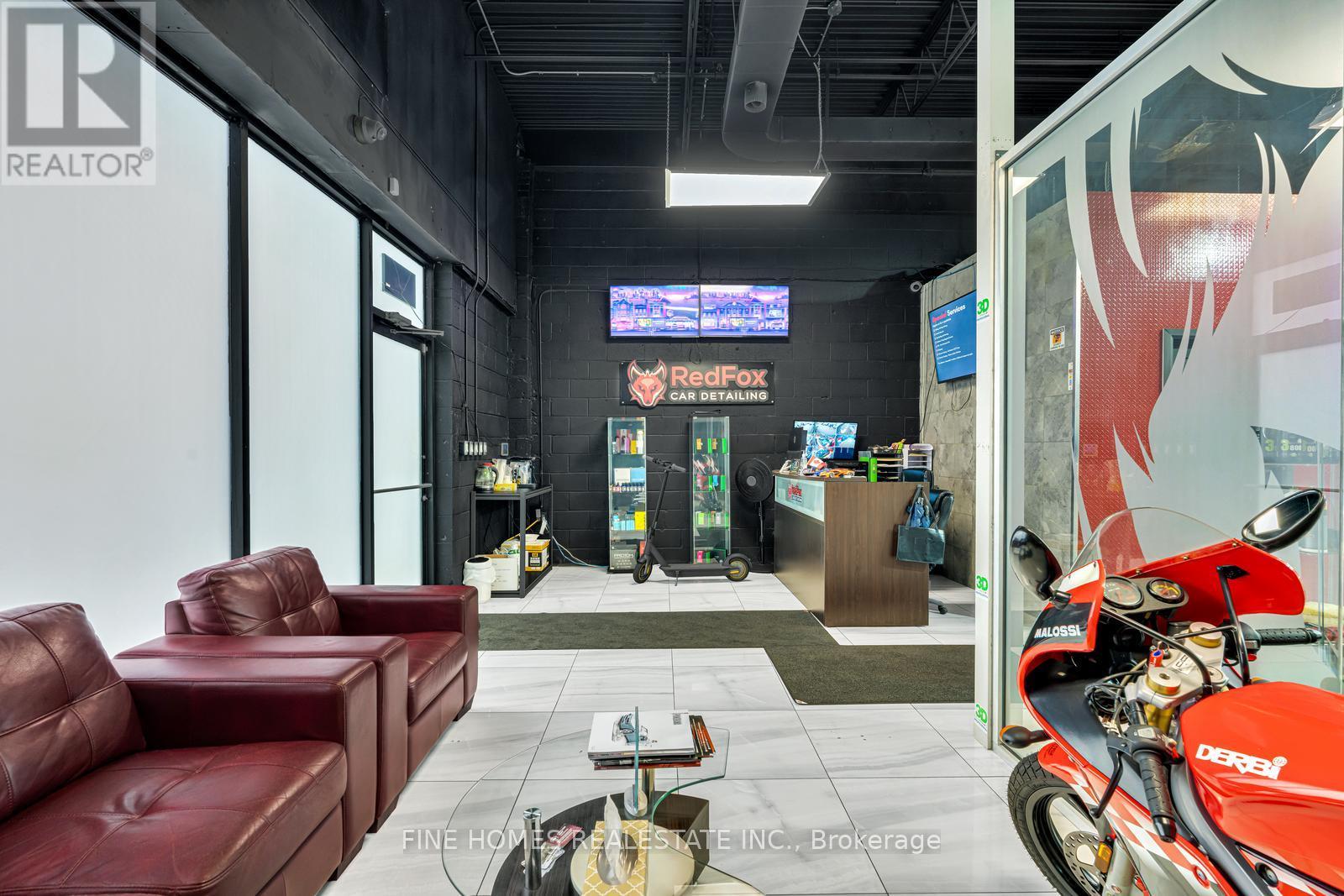 8 - 73 Alness Street, Toronto, Ontario  M3J 2H2 - Photo 9 - W12997524