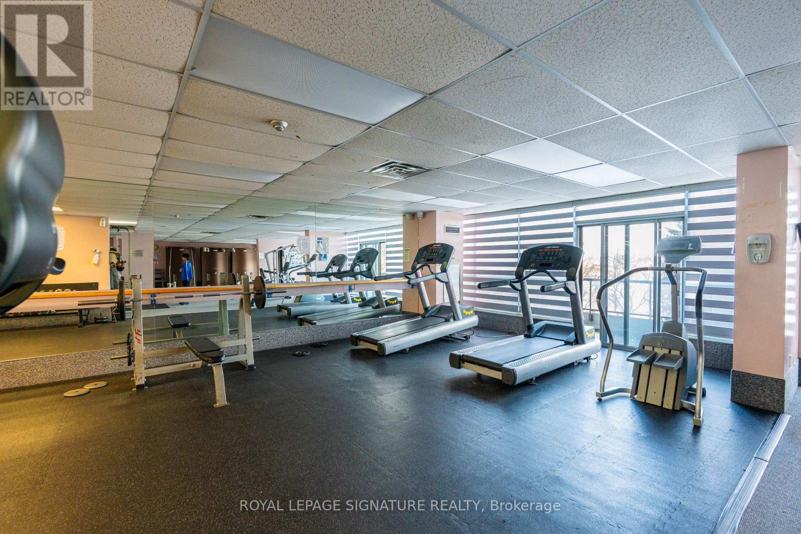 1906 - 3 Rowntree Road, Toronto, Ontario M9V 5G8 - Photo 13 - W12997540