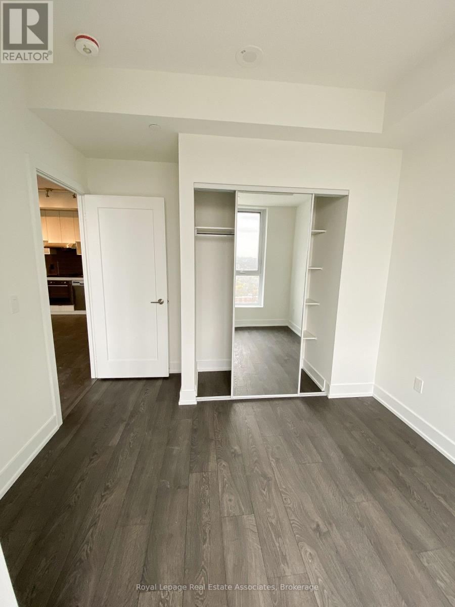 3306 - 7 Mabelle Avenue, Toronto, Ontario  M5T 0C9 - Photo 6 - W12997624