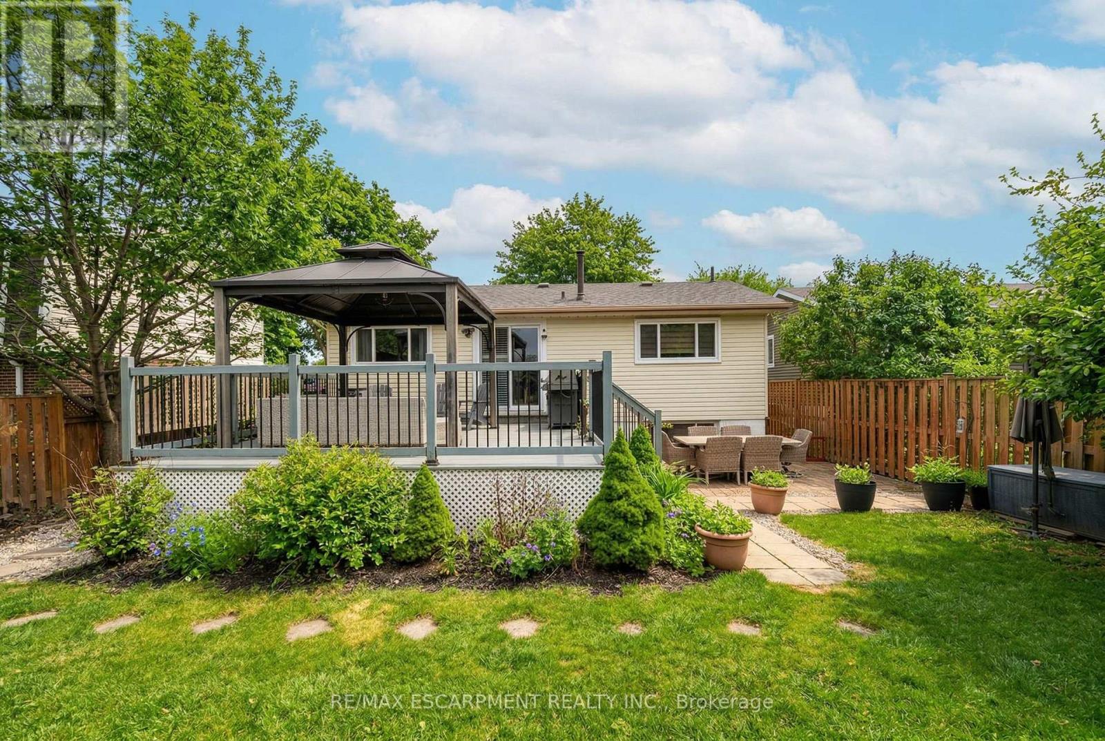 697 Lomond Crescent, Burlington, Ontario  L7L 2N8 - Photo 35 - W12997636