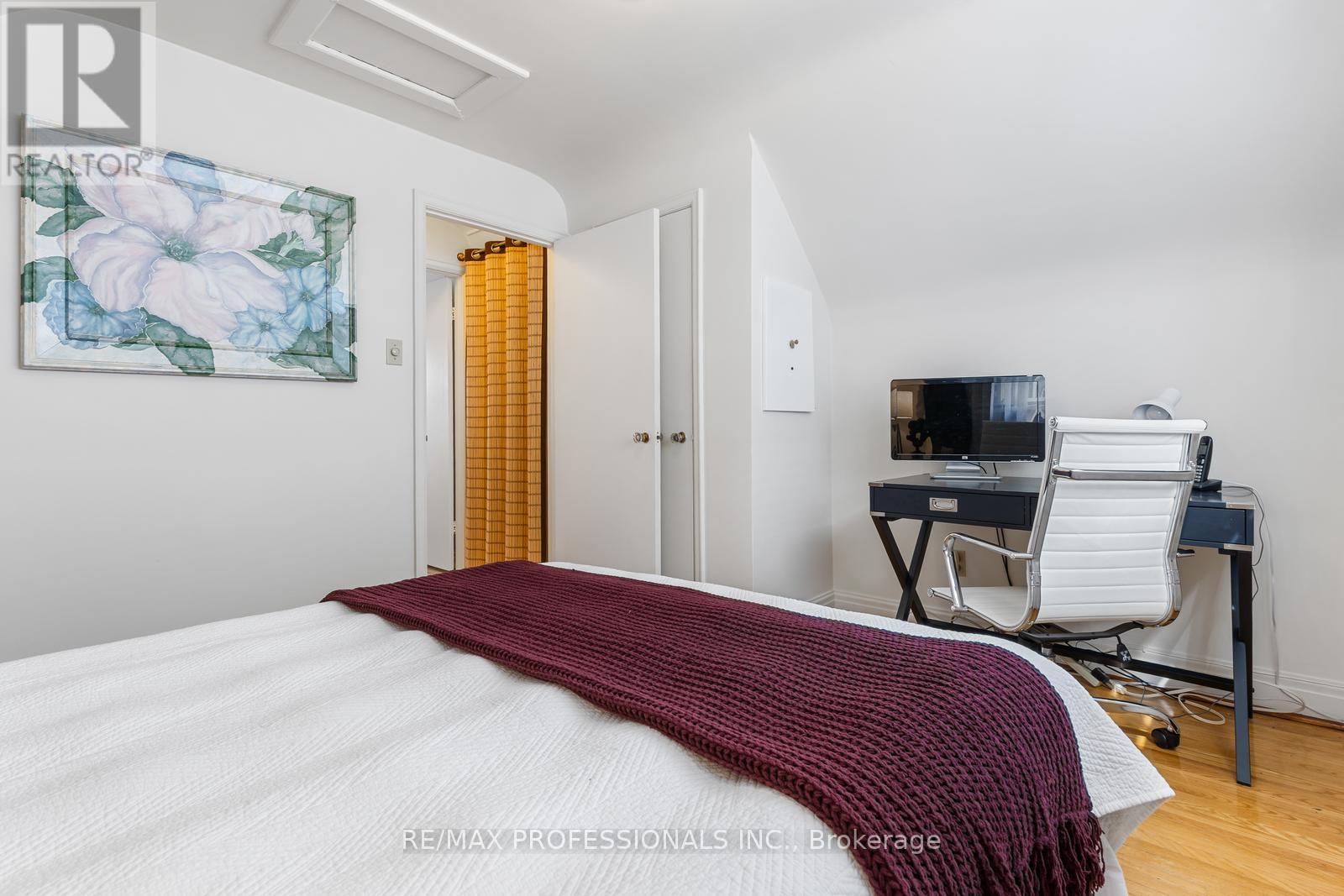 11 Mitcham Drive, Toronto, Ontario  M8W 2J6 - Photo 20 - W12997646