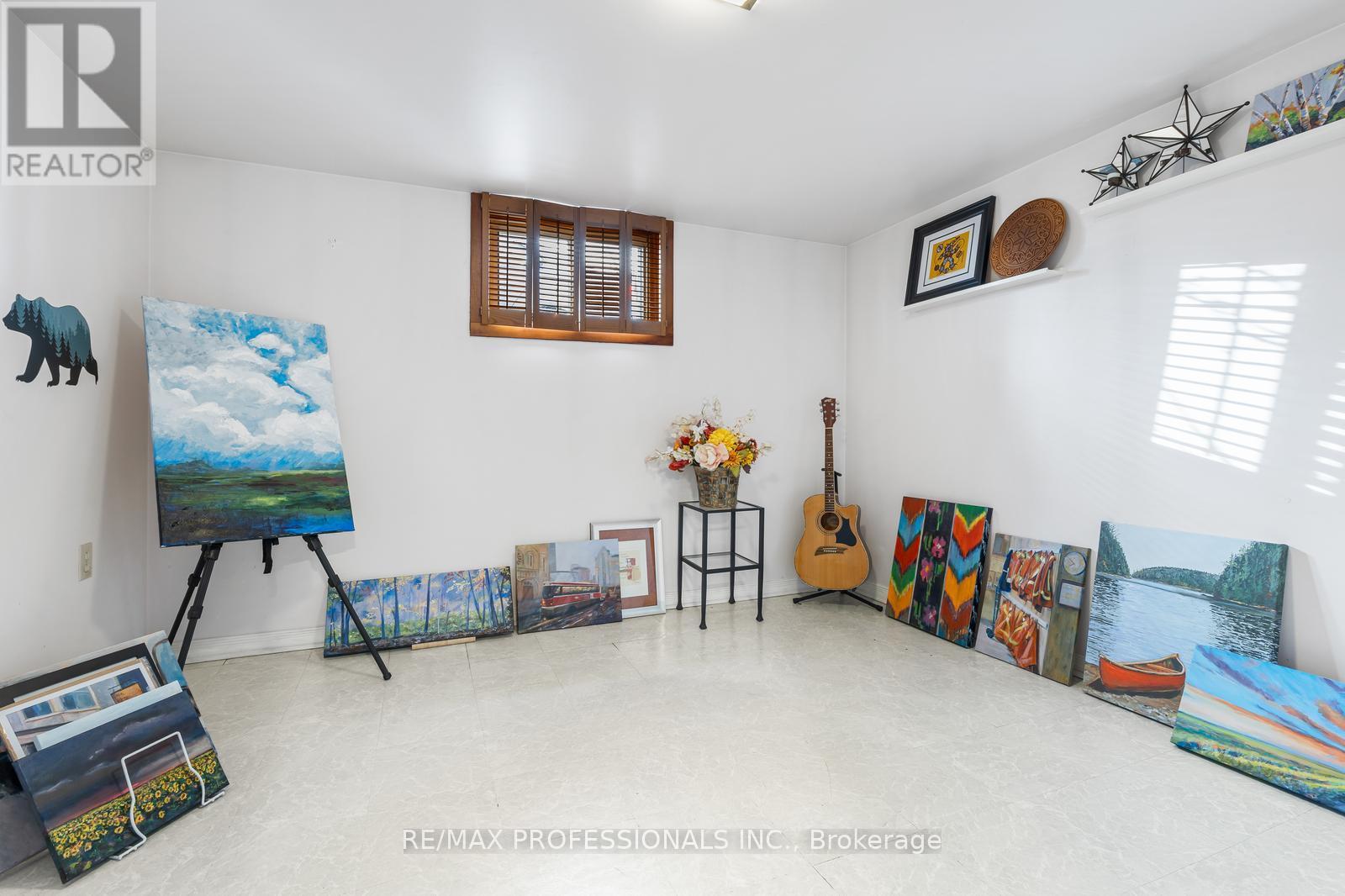 11 Mitcham Drive, Toronto, Ontario  M8W 2J6 - Photo 28 - W12997646