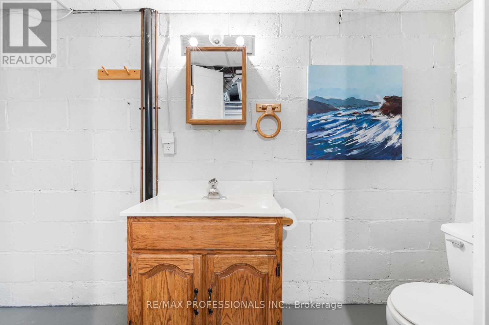 11 Mitcham Drive, Toronto, Ontario  M8W 2J6 - Photo 29 - W12997646