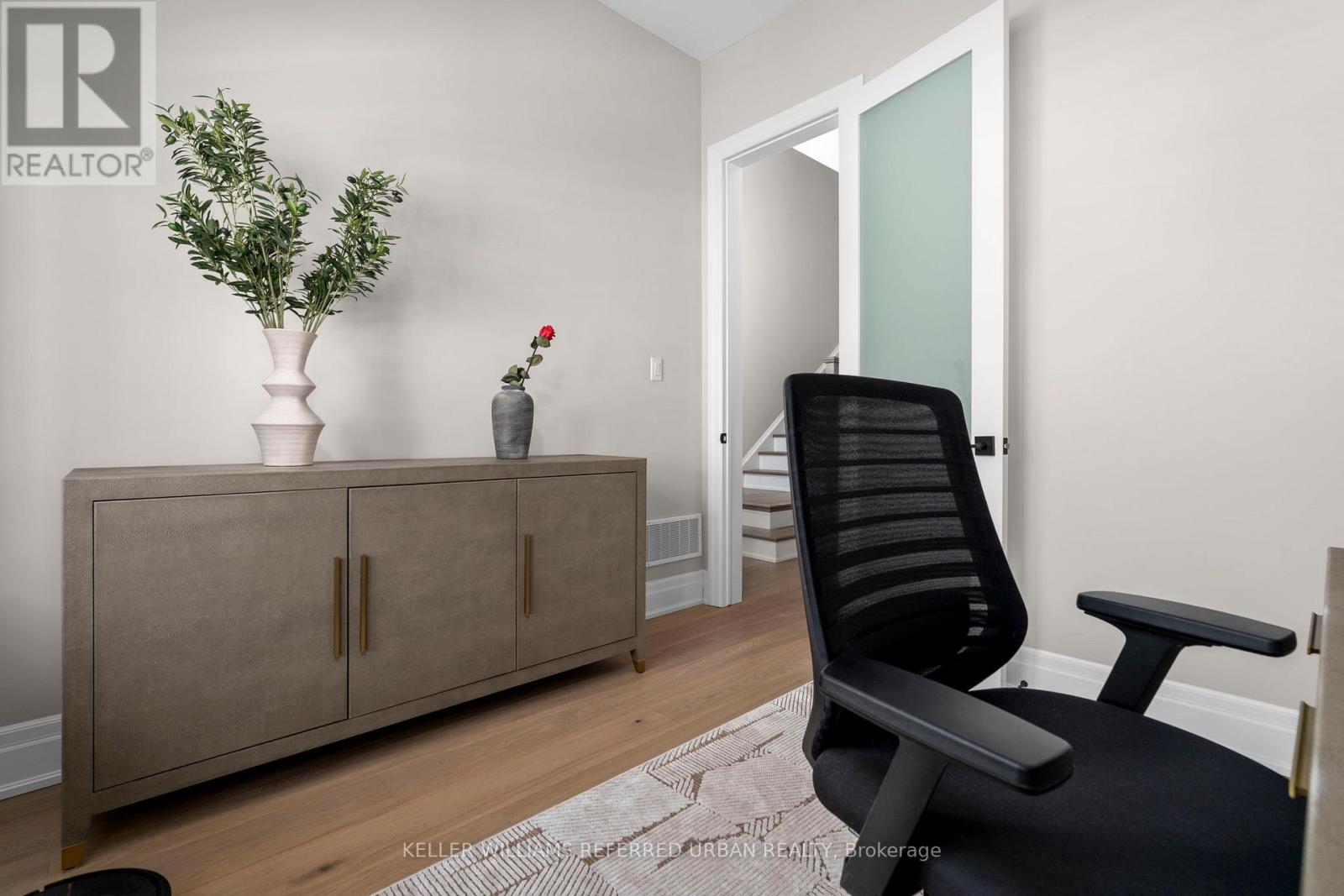 1318 Courtleigh Trail, Oakville, Ontario  L6H 7Y5 - Photo 14 - W12997664