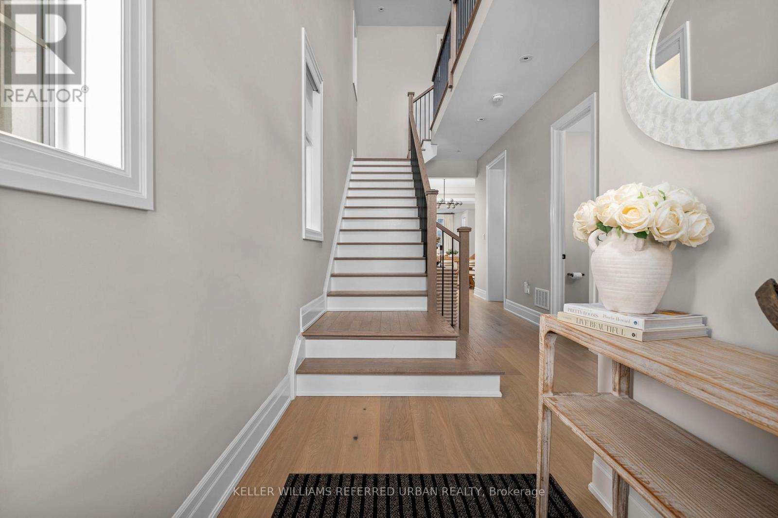 1318 Courtleigh Trail, Oakville, Ontario  L6H 7Y5 - Photo 15 - W12997664