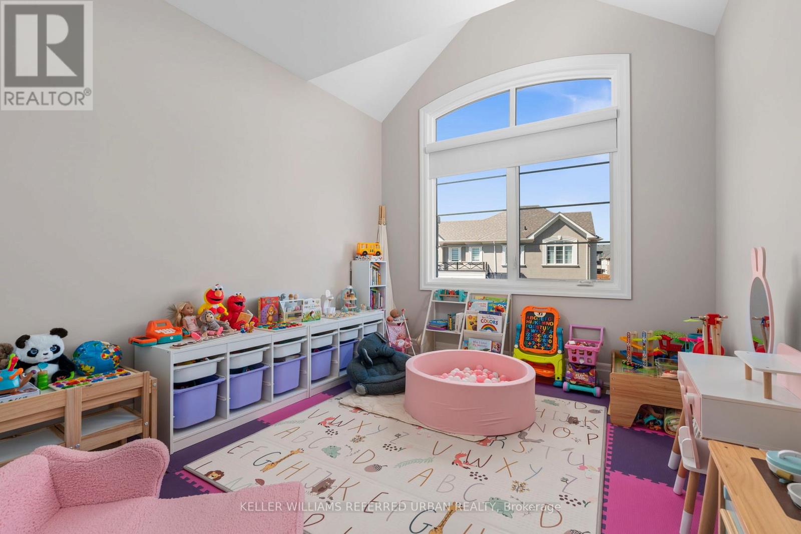 1318 Courtleigh Trail, Oakville, Ontario  L6H 7Y5 - Photo 25 - W12997664