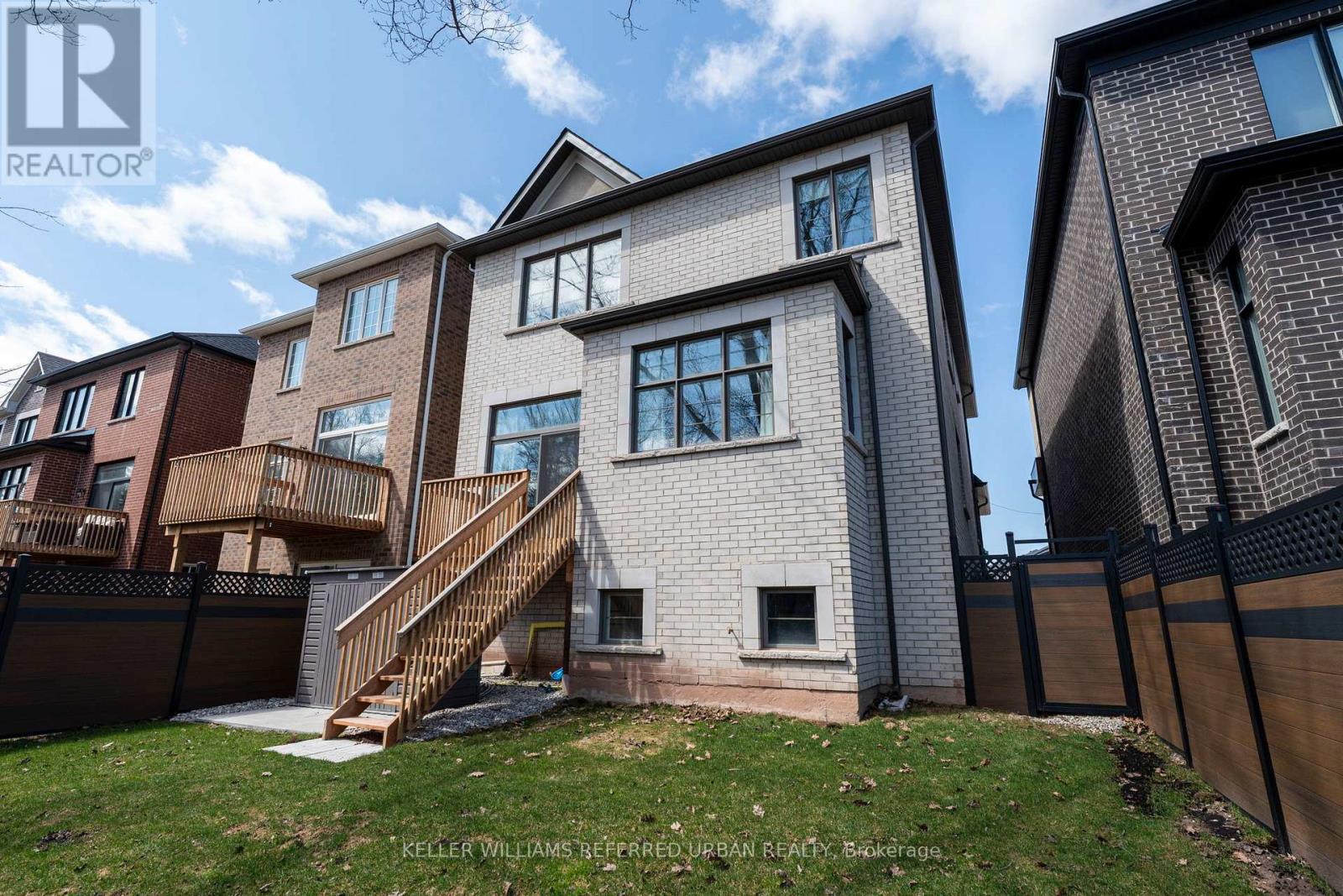 1318 Courtleigh Trail, Oakville, Ontario  L6H 7Y5 - Photo 30 - W12997664