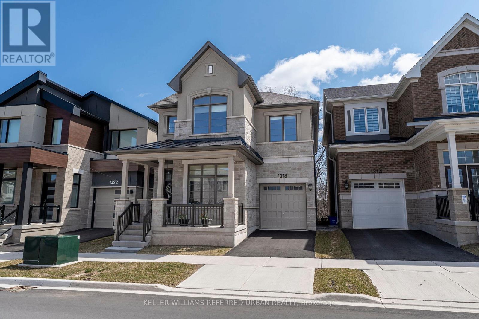 1318 Courtleigh Trail, Oakville, Ontario  L6H 7Y5 - Photo 32 - W12997664