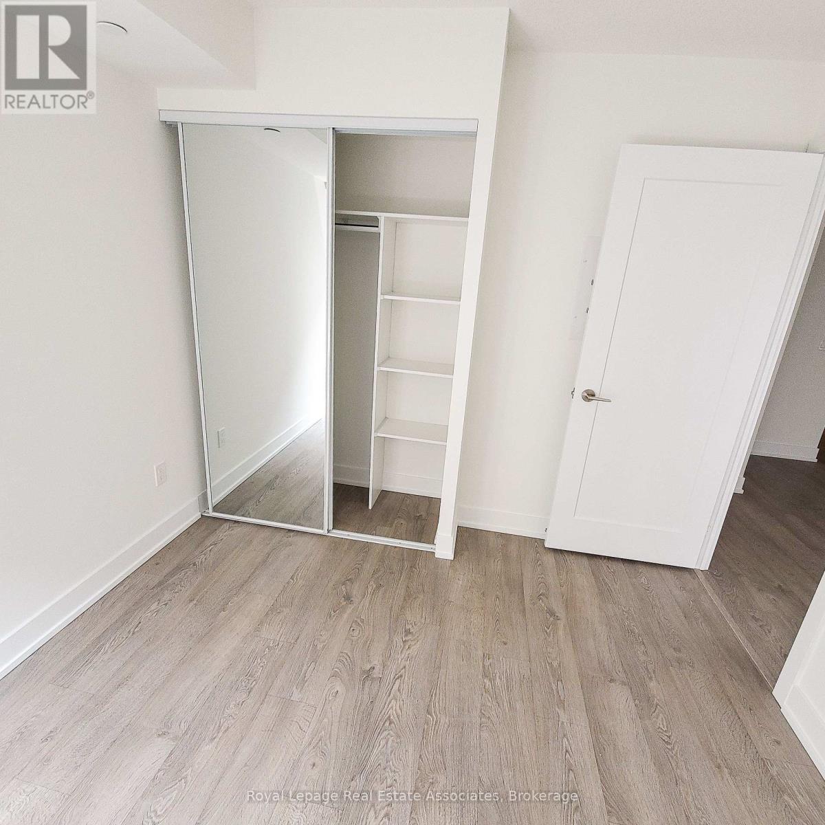 1715 - 9 Mabelle Avenue, Toronto, Ontario  M9A 0E1 - Photo 6 - W12997696