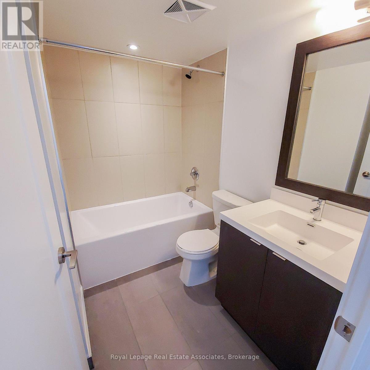 1715 - 9 Mabelle Avenue, Toronto, Ontario  M9A 0E1 - Photo 8 - W12997696