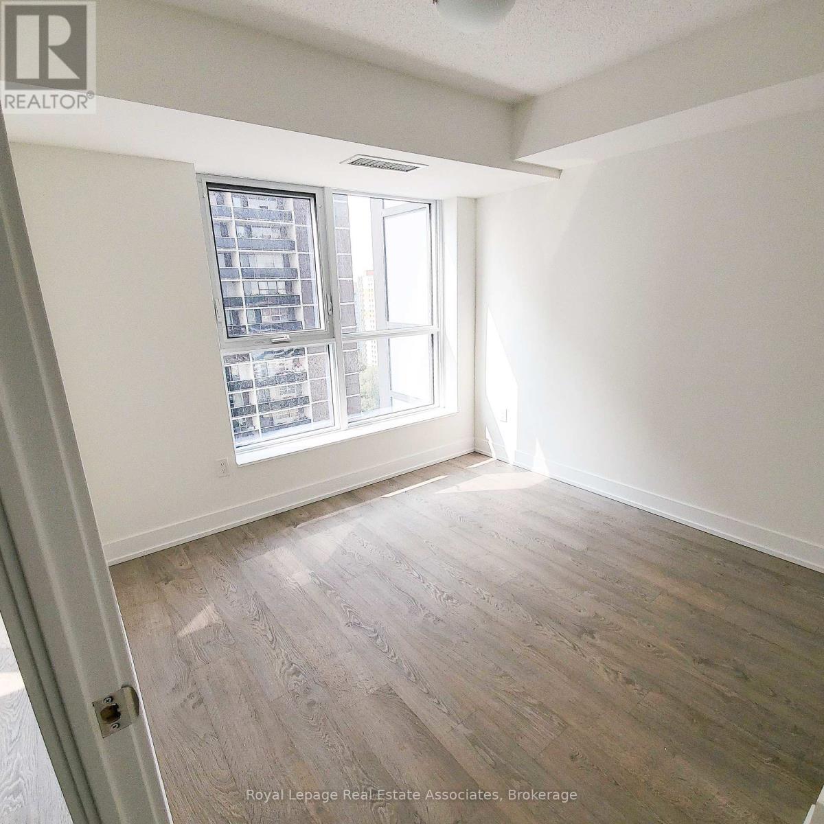 1715 - 9 Mabelle Avenue, Toronto, Ontario  M9A 0E1 - Photo 9 - W12997696