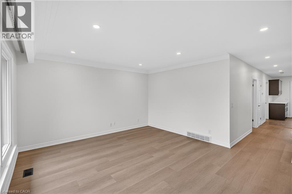 188 Tuxedo Avenue S, Hamilton, Ontario L8K 2S4 - Photo 8 - 40819348