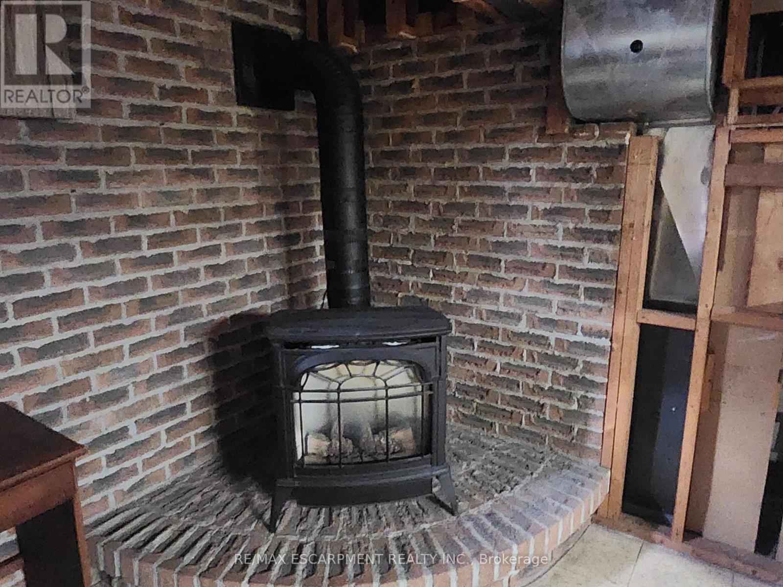 6142 Scott Street, Niagara Falls, Ontario  L2E 3B5 - Photo 20 - X12997438