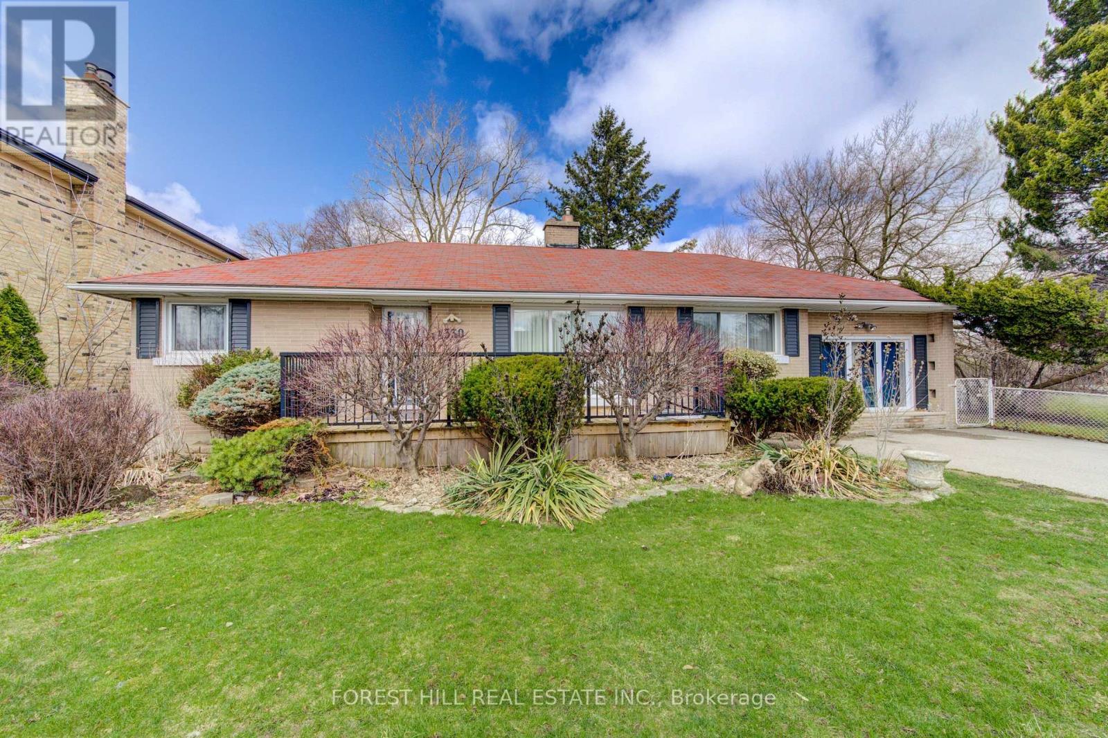 530 HURON STREET, London East, Ontario