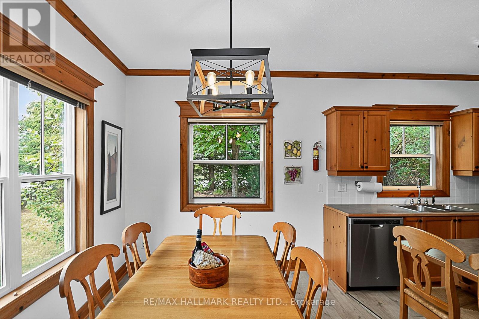 101 - 184 Snowbridge Way, Blue Mountains, Ontario  L9Y 0V1 - Photo 10 - X12997470