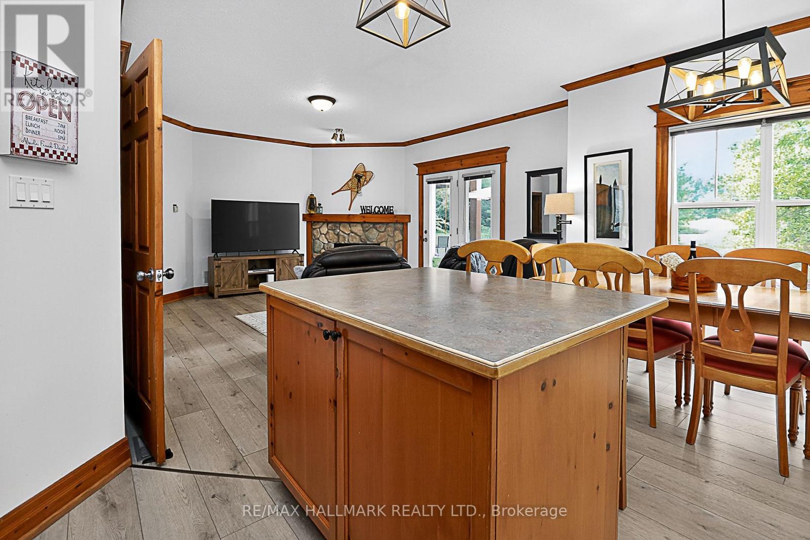 101 - 184 Snowbridge Way, Blue Mountains, Ontario  L9Y 0V1 - Photo 17 - X12997470