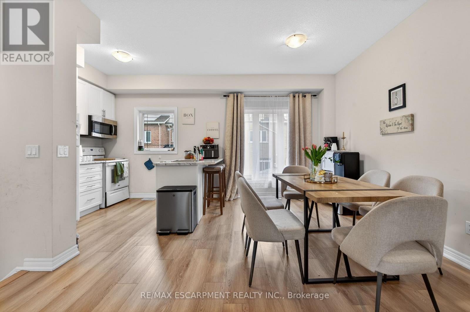 13 - 19 Picardy Drive, Hamilton, Ontario  L8J 0M7 - Photo 13 - X12997666