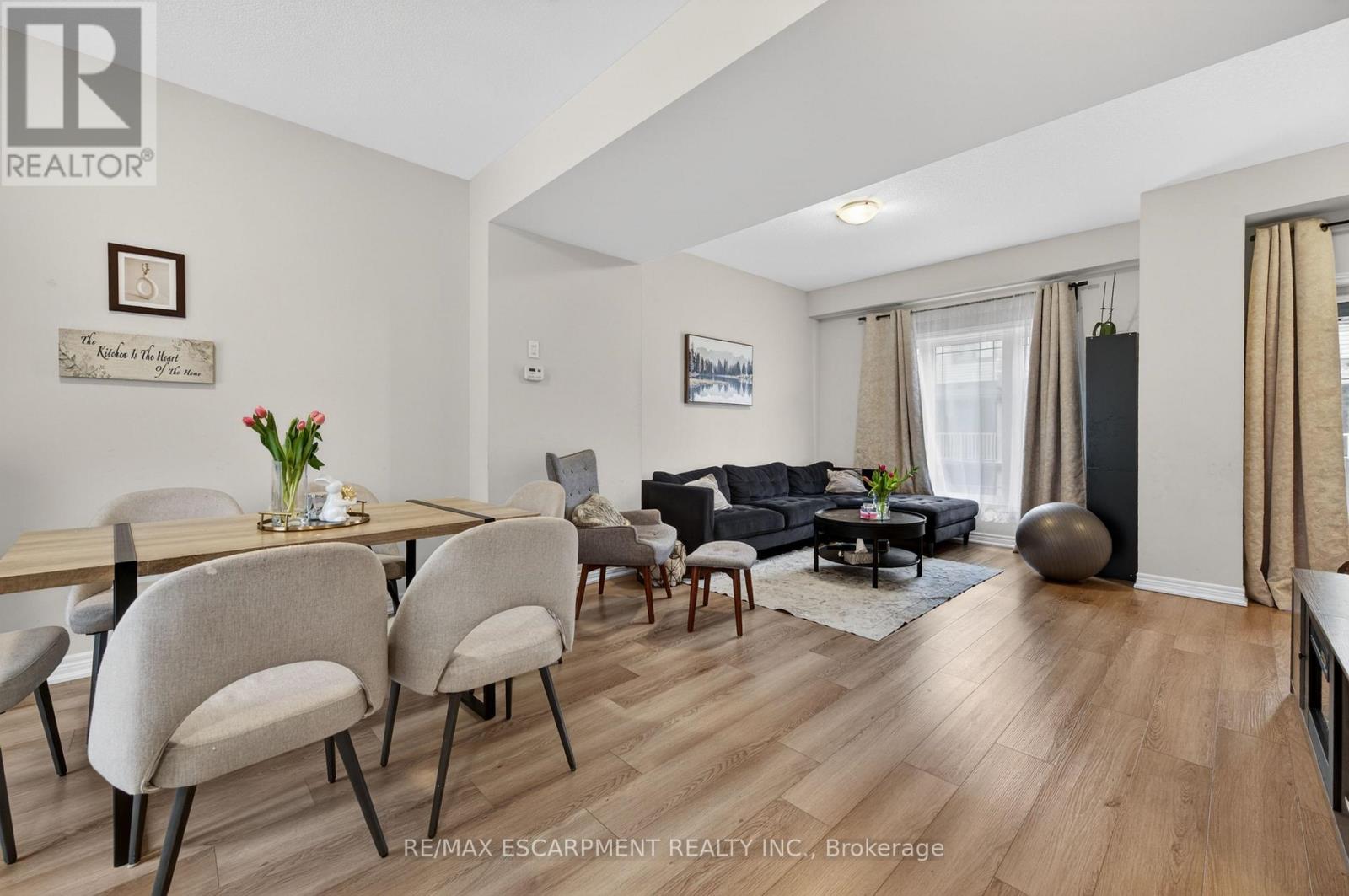 13 - 19 Picardy Drive, Hamilton, Ontario  L8J 0M7 - Photo 15 - X12997666