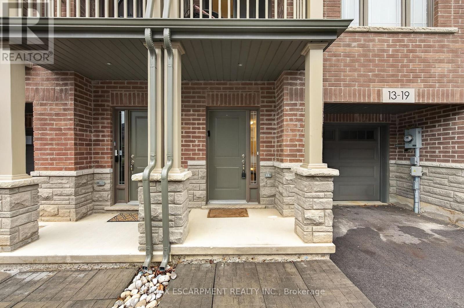 13 - 19 Picardy Drive, Hamilton, Ontario  L8J 0M7 - Photo 7 - X12997666