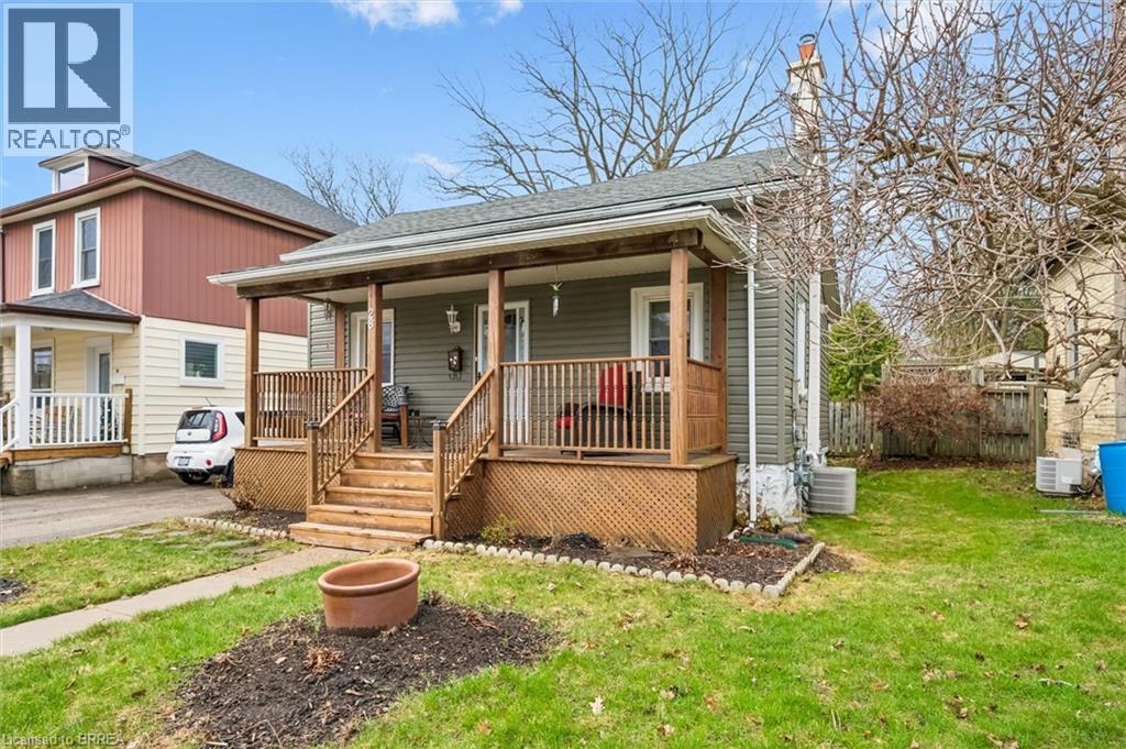 28 Davidson Street, Cambridge, Ontario  N1S 2T9 - Photo 3 - 40820559