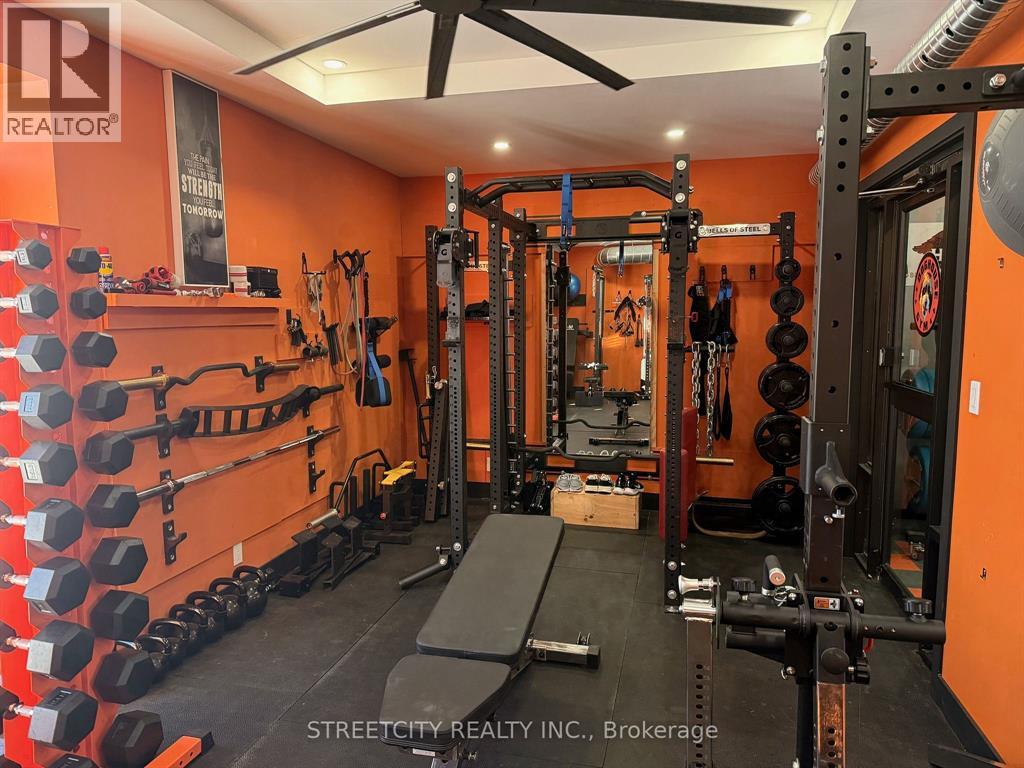 747 Broadway Street, Plympton-Wyoming, Ontario  N0N 1T0 - Photo 42 - 26008118