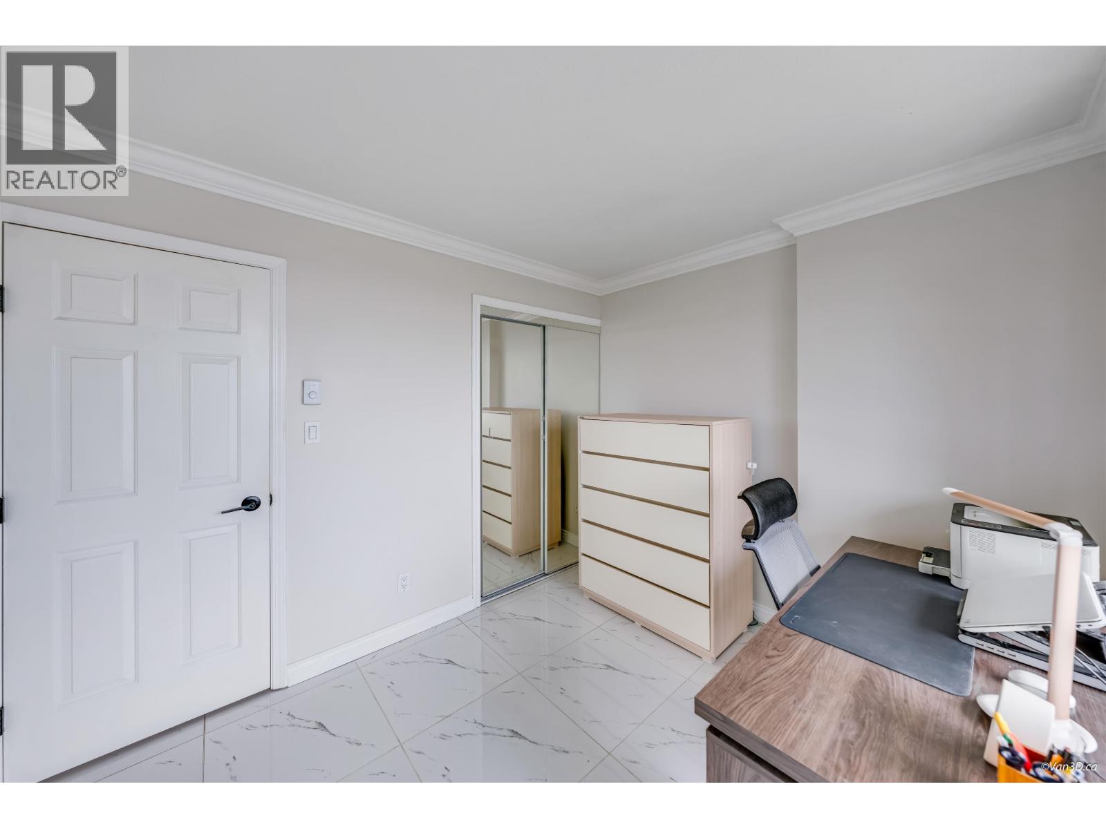 2401 9603 Manchester Drive, Burnaby, British Columbia  V3N 4Y7 - Photo 26 - R3110284