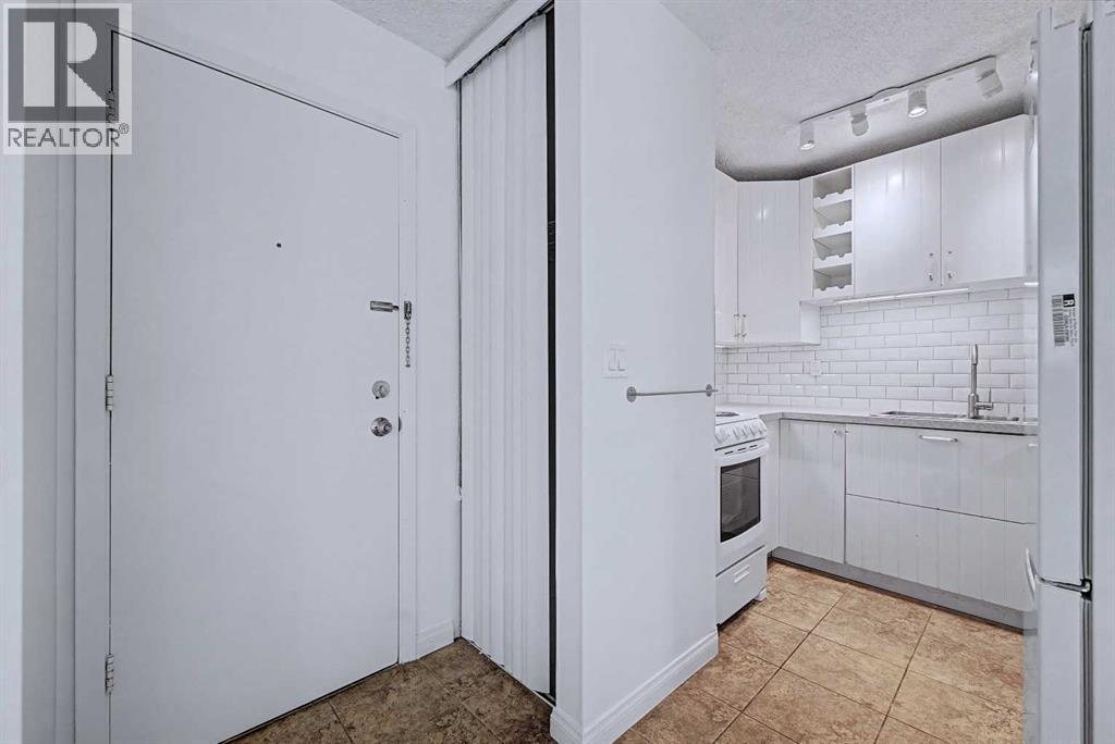 402c, 5601 Dalton Drive Nw, Calgary, Alberta  T3A 2E2 - Photo 3 - A2292743