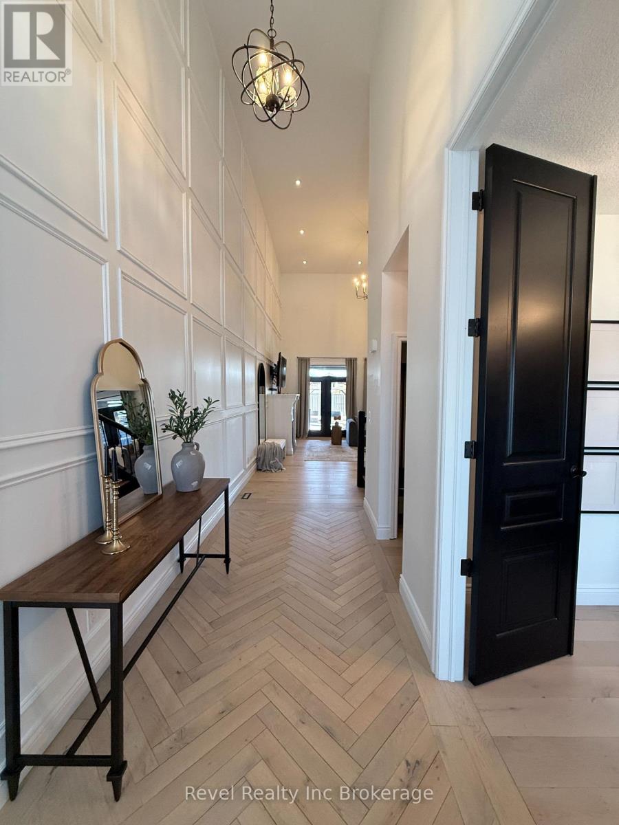 336 Munnoch Boulevard, Woodstock, Ontario  N4T 0H6 - Photo 9 - X12840592