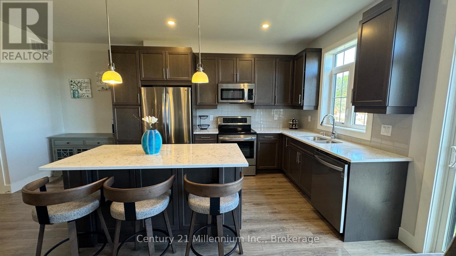 142 Red Pine Street, Blue Mountains, Ontario  L9Y 0Z3 - Photo 7 - X12997838