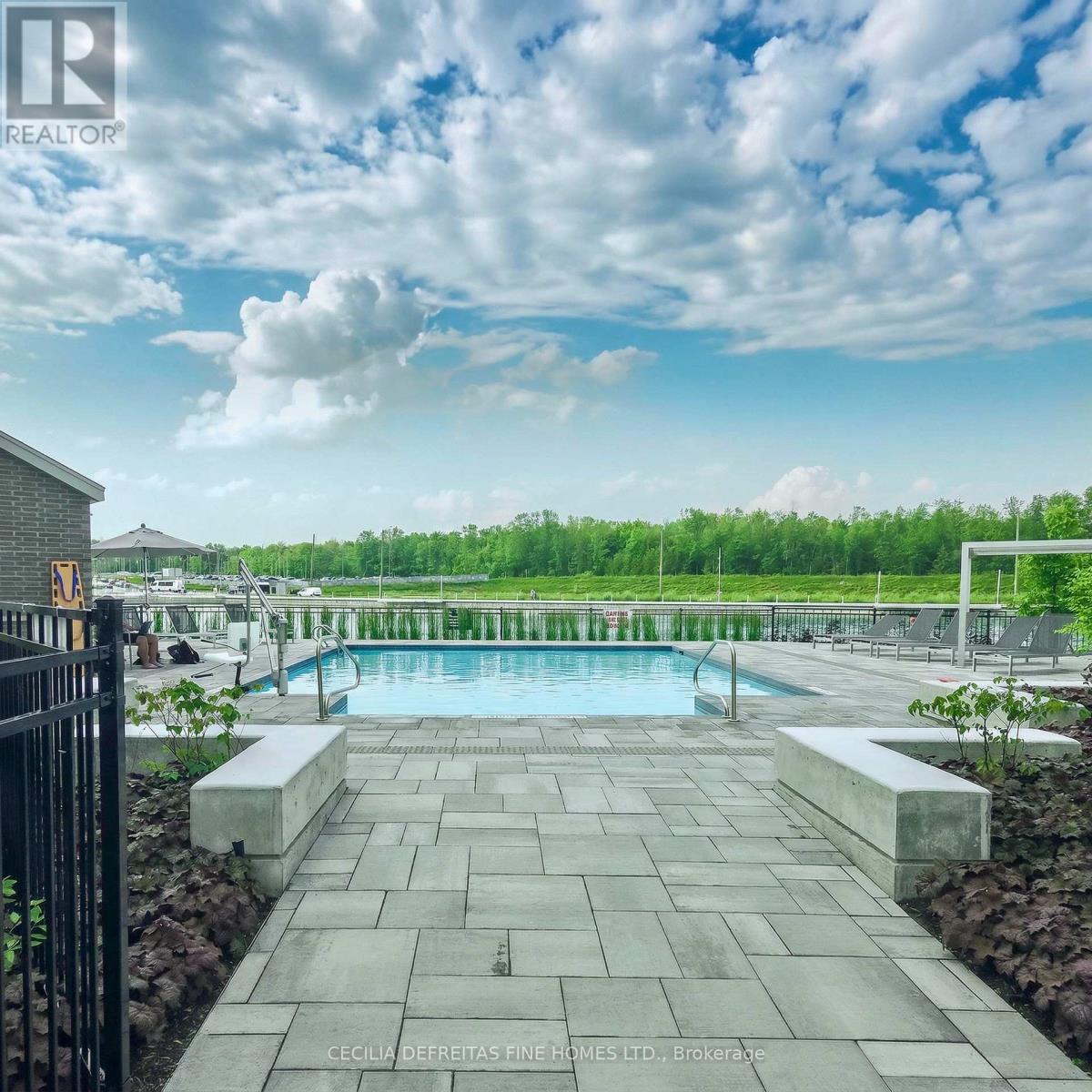 3793 Mangusta Court, Innisfil, Ontario L9S 0L5 - Photo 5 - N12992958