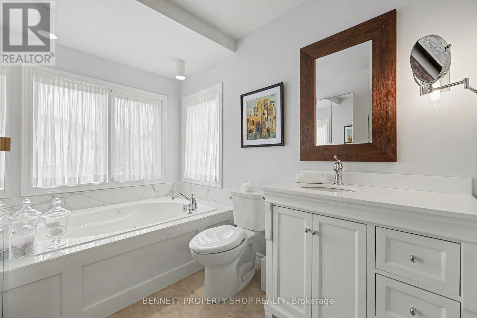 12 Sherk Crescent, Ottawa, Ontario  K2K 2L4 - Photo 20 - X12936900