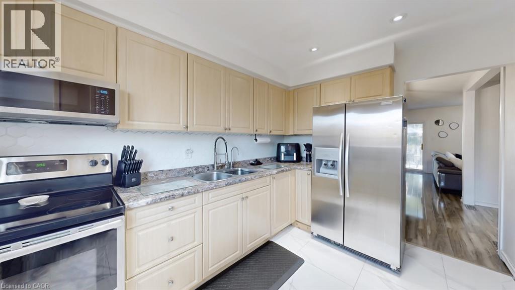 52 Adelaide Street Unit# 32, Barrie, Ontario  L4N 3T5 - Photo 5 - 40811303