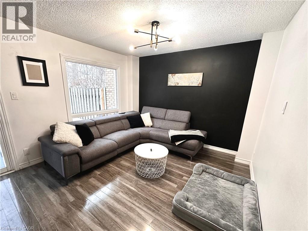 52 Adelaide Street Unit# 32, Barrie, Ontario  L4N 3T5 - Photo 2 - 40811303