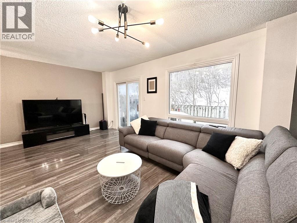 52 Adelaide Street Unit# 32