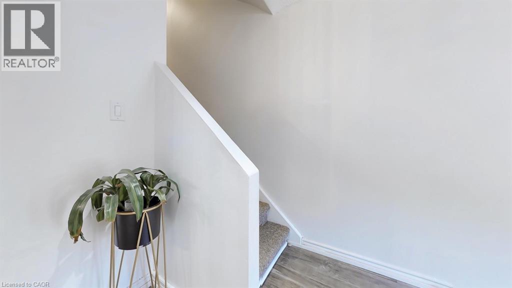 52 Adelaide Street Unit# 32, Barrie, Ontario  L4N 3T5 - Photo 7 - 40811303