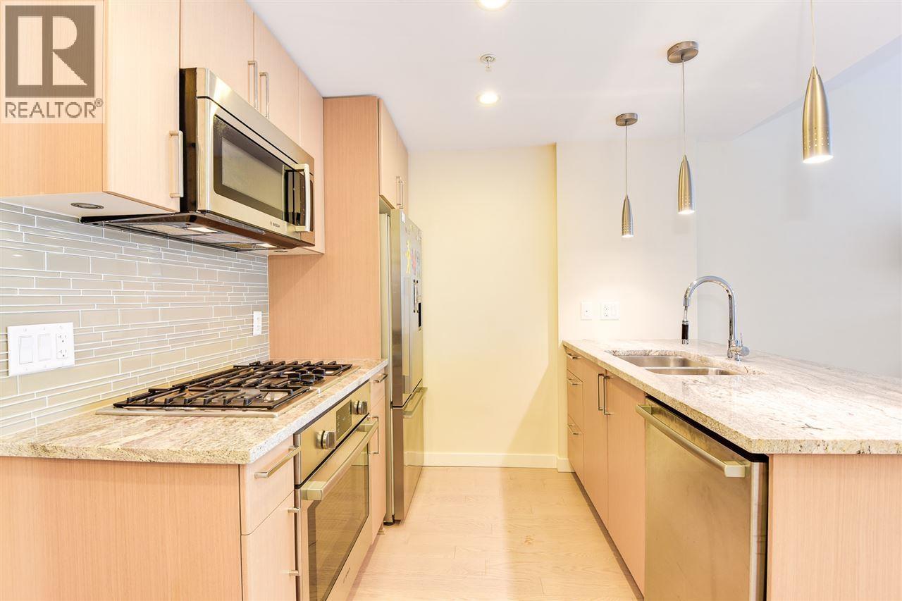 319 38 W 1st Street, Vancouver, British Columbia  V5Y 0K3 - Photo 3 - R3111192