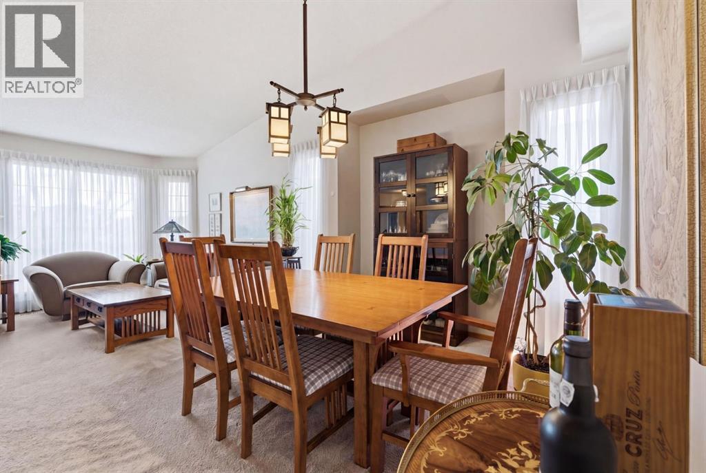 255 Douglas Woods Drive SE, Calgary, Alberta  T2Z 2E8 - Photo 10 - A2300560