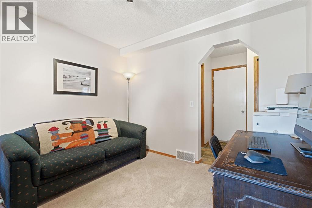 255 Douglas Woods Drive SE, Calgary, Alberta  T2Z 2E8 - Photo 23 - A2300560