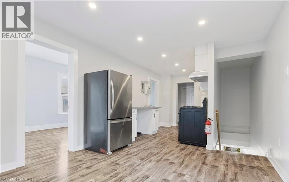 235 Hamilton Road, London, Ontario  N5Z 1P9 - Photo 2 - 40820697