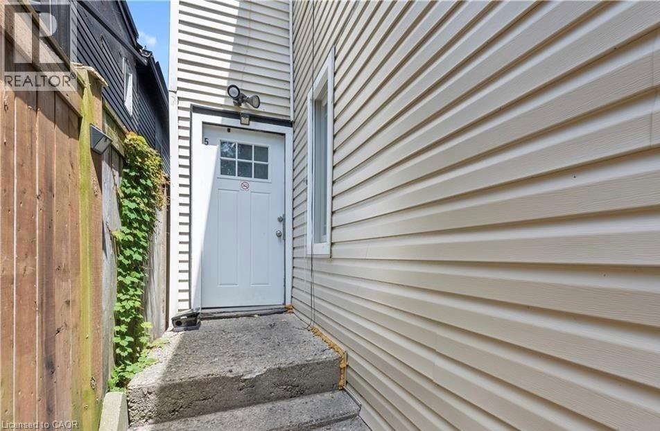 235 Hamilton Road, London, Ontario  N5Z 1P9 - Photo 11 - 40820697