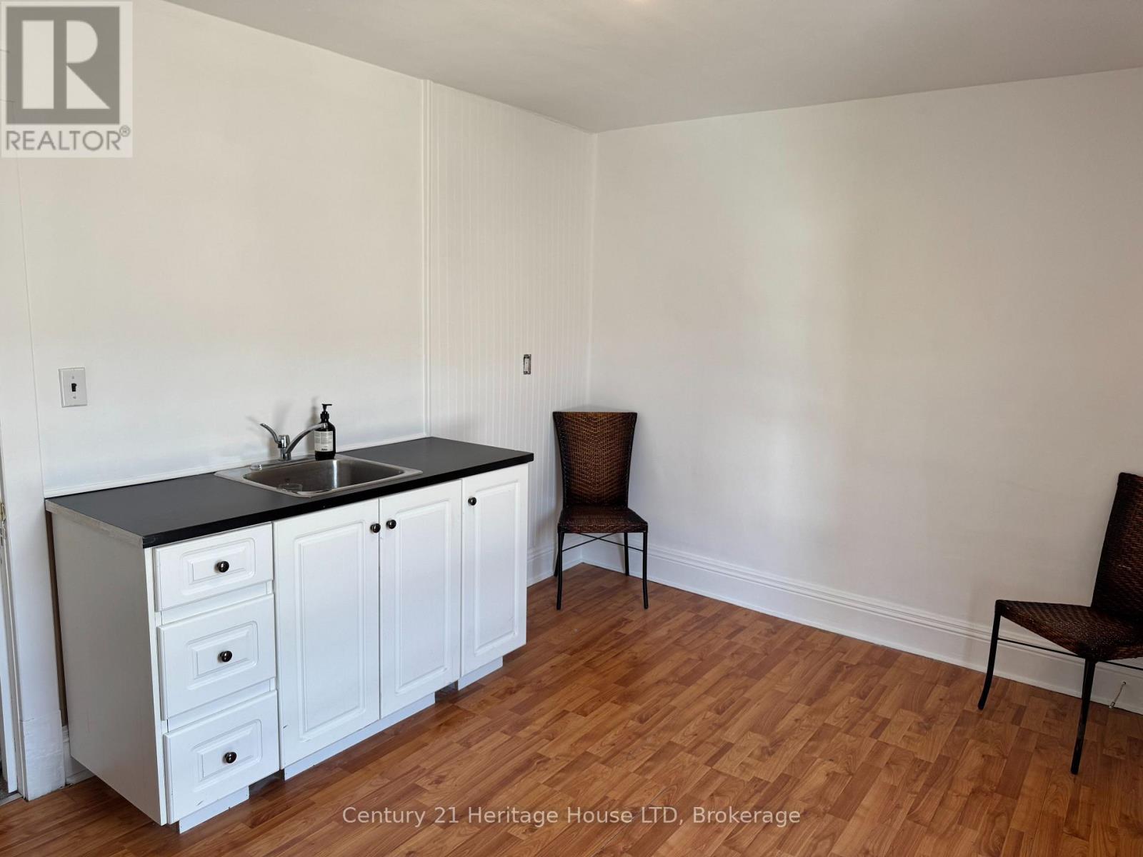 2nd Floor - 355 Ridge Road N, Fort Erie, Ontario  L0S 1N0 - Photo 11 - X12780224