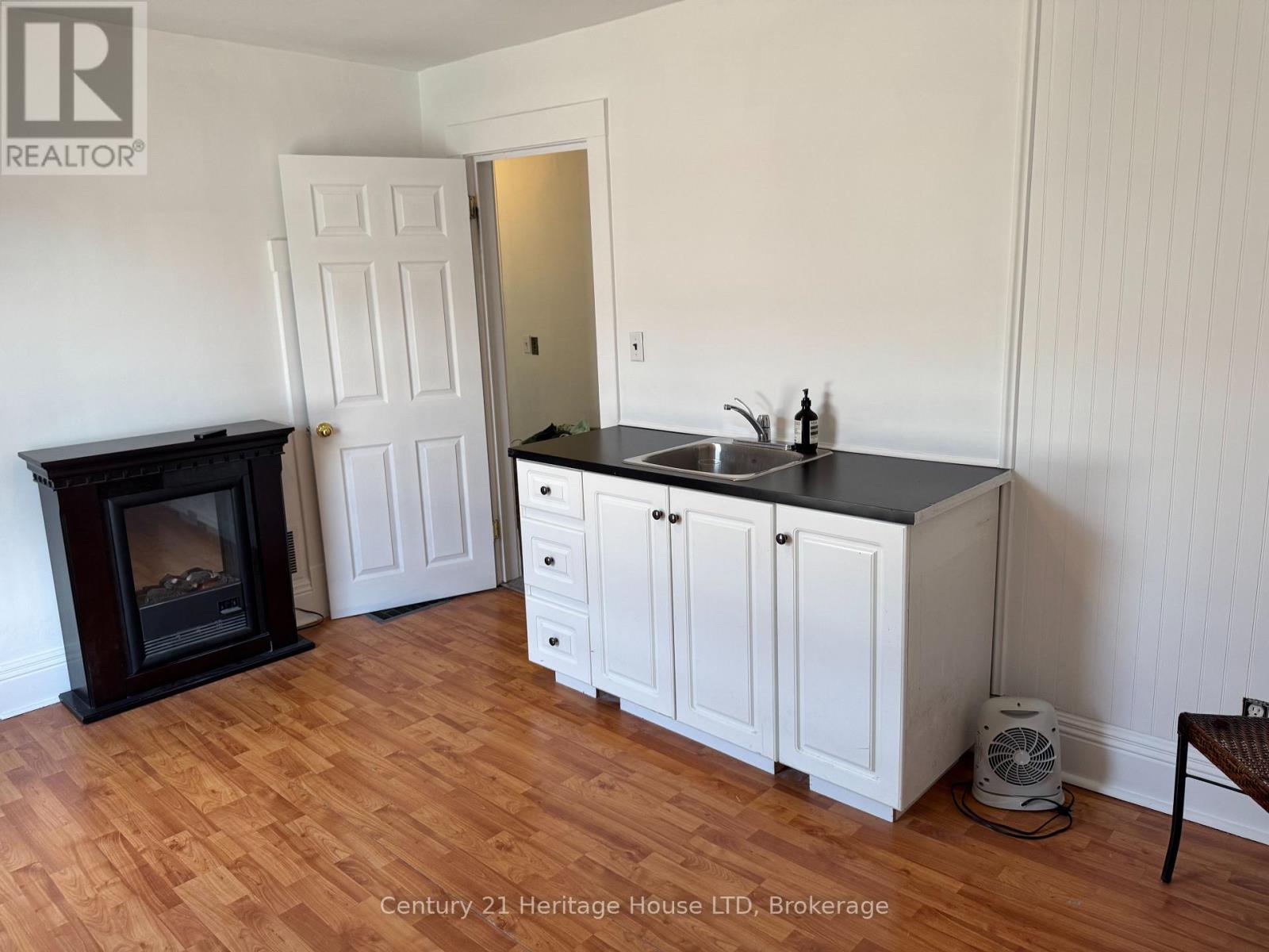 2nd Floor - 355 Ridge Road N, Fort Erie, Ontario  L0S 1N0 - Photo 10 - X12780224