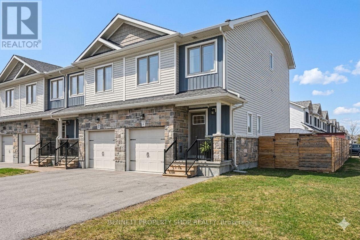 33 Staples Boulevard, Smiths Falls, Ontario  K7A 0B5 - Photo 2 - X12997764