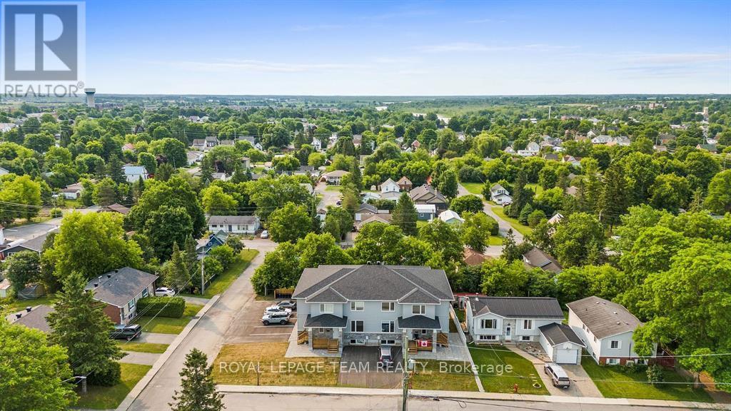 B - 201 Teskey Street, Mississippi Mills, Ontario  K0A 1A0 - Photo 4 - X12997778